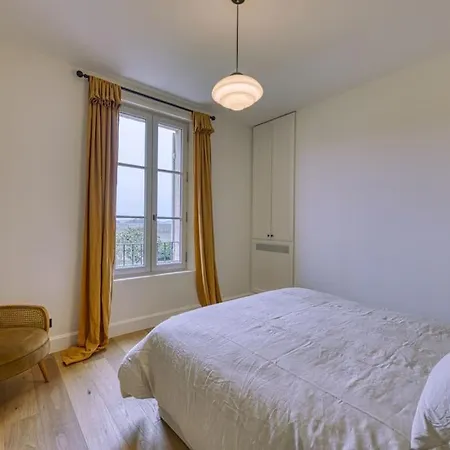 New! 5 Star Classified Deluxe Wine Estate Villa Montagne (Gironde)
